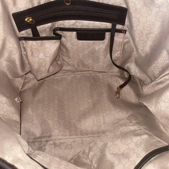 Michael Kors snake 🐍 tote 👜 - Picture 3 of 7